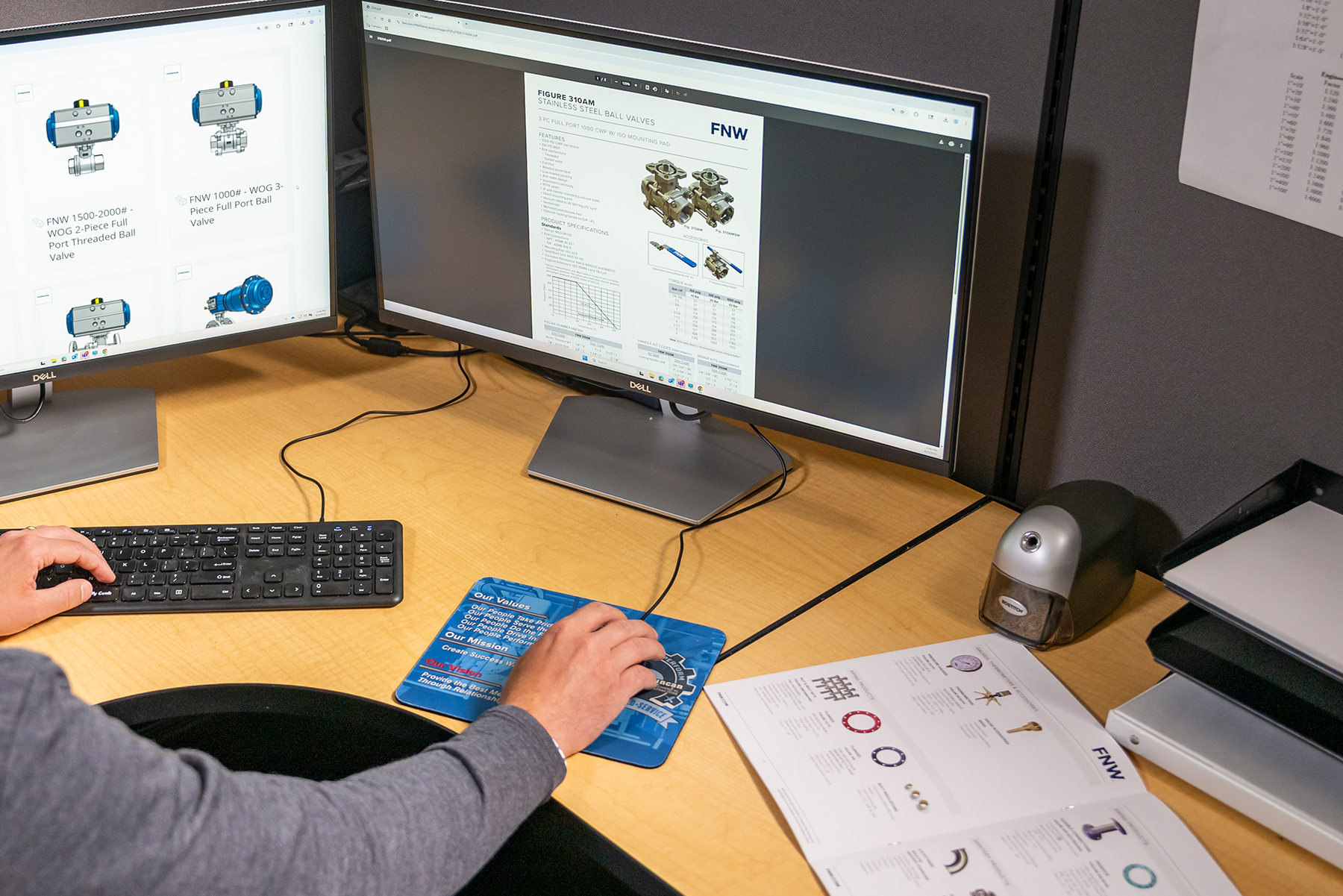 fnw resources digital literature hero